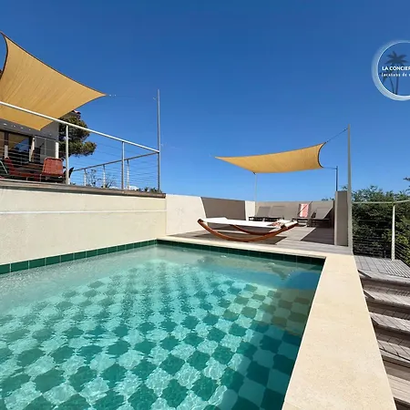 Eugenie - Piscine - Vue Sur La - Plages Vila